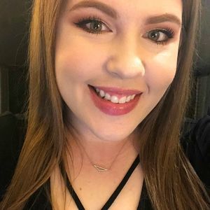 Meet your Posher, Mallory